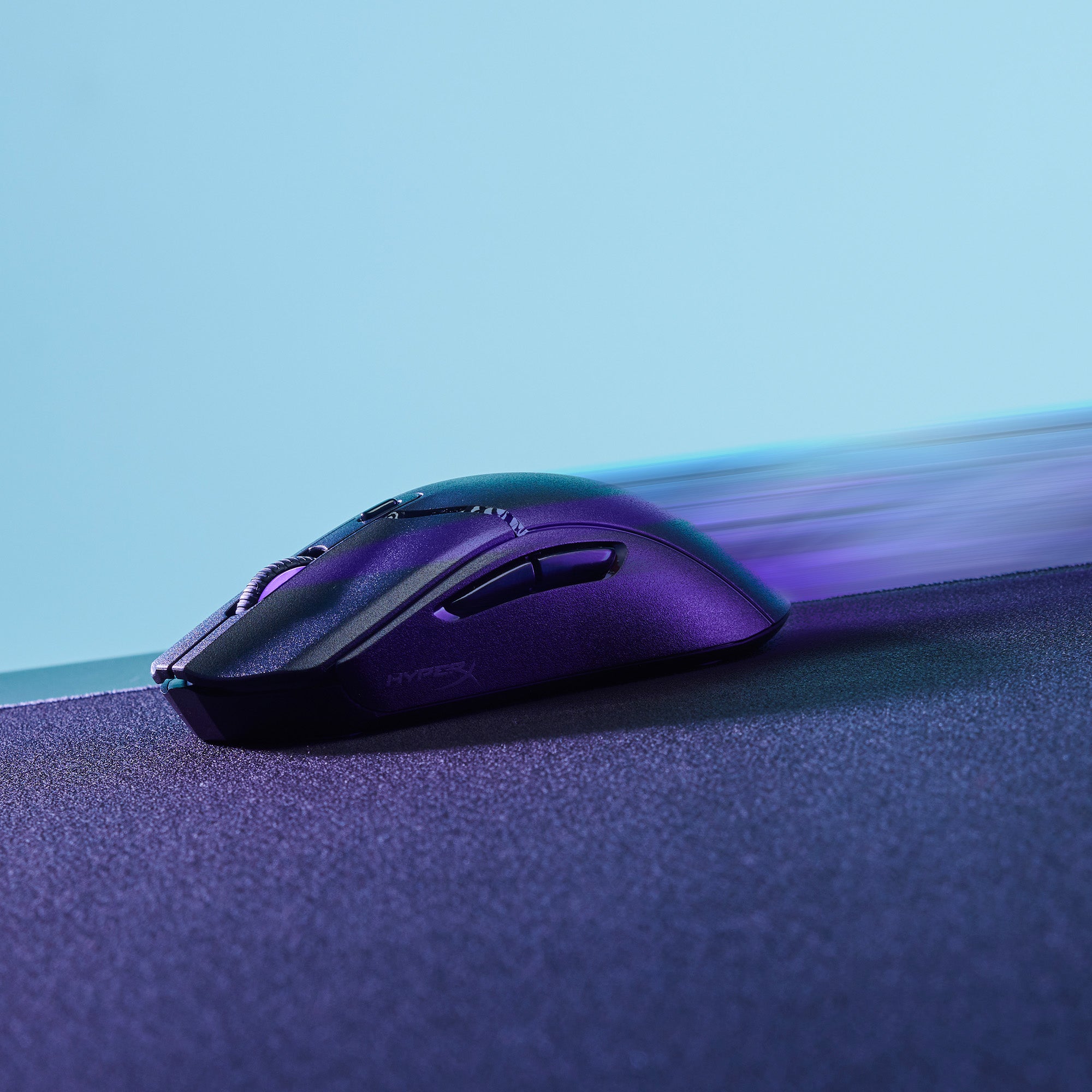 Low-friction skates glide over mouse pads